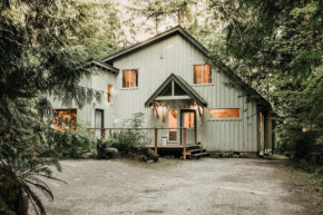 Mt Baker Rim Cabin #19 - ONE OF YOUR FAVORITE PLACES - Now with Wi-Fi & Blu Ray!
